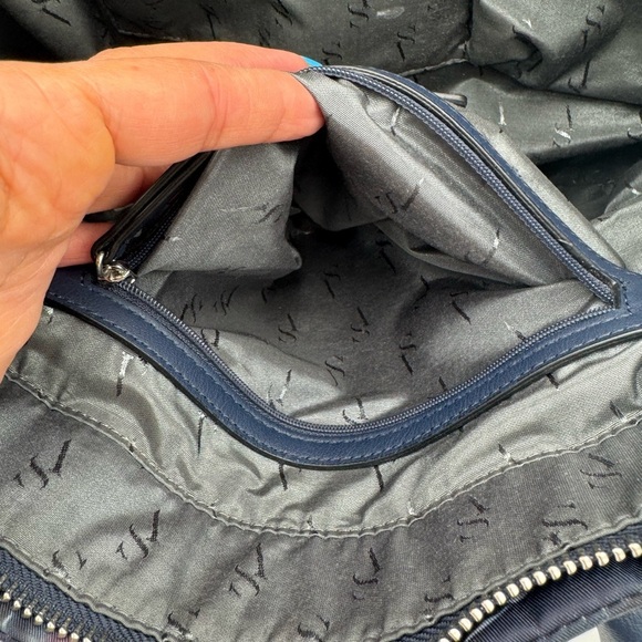 Simply Vera Wang Travel Satchel Blue Floral - Picture 6 of 11